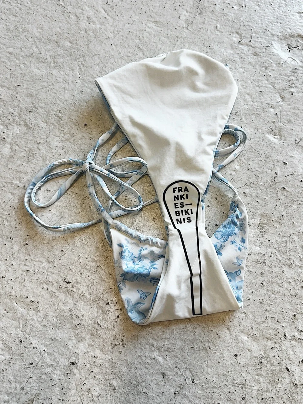 NWOT Frankie's Bikinis x Gigi Hadid Yomi Toile Blue Bikini Set + NWT Head Scarf